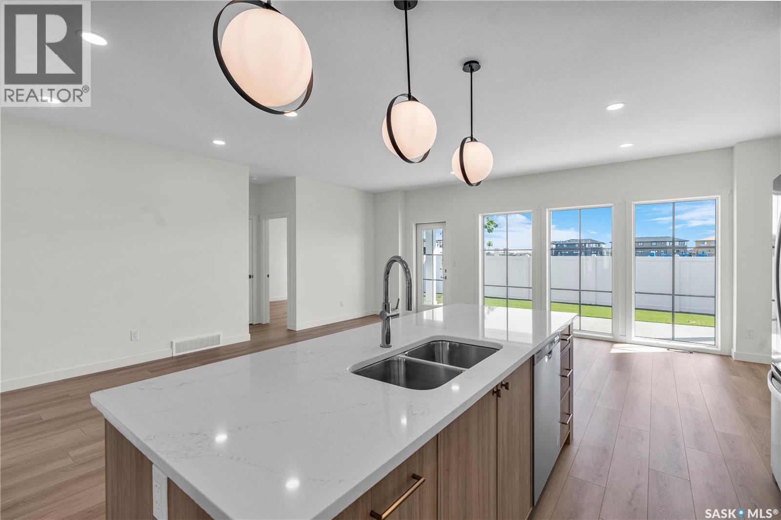 6 720 Brighton Boulevard, Saskatoon, Saskatchewan  S7V 1X1 - Photo 5 - SK033847