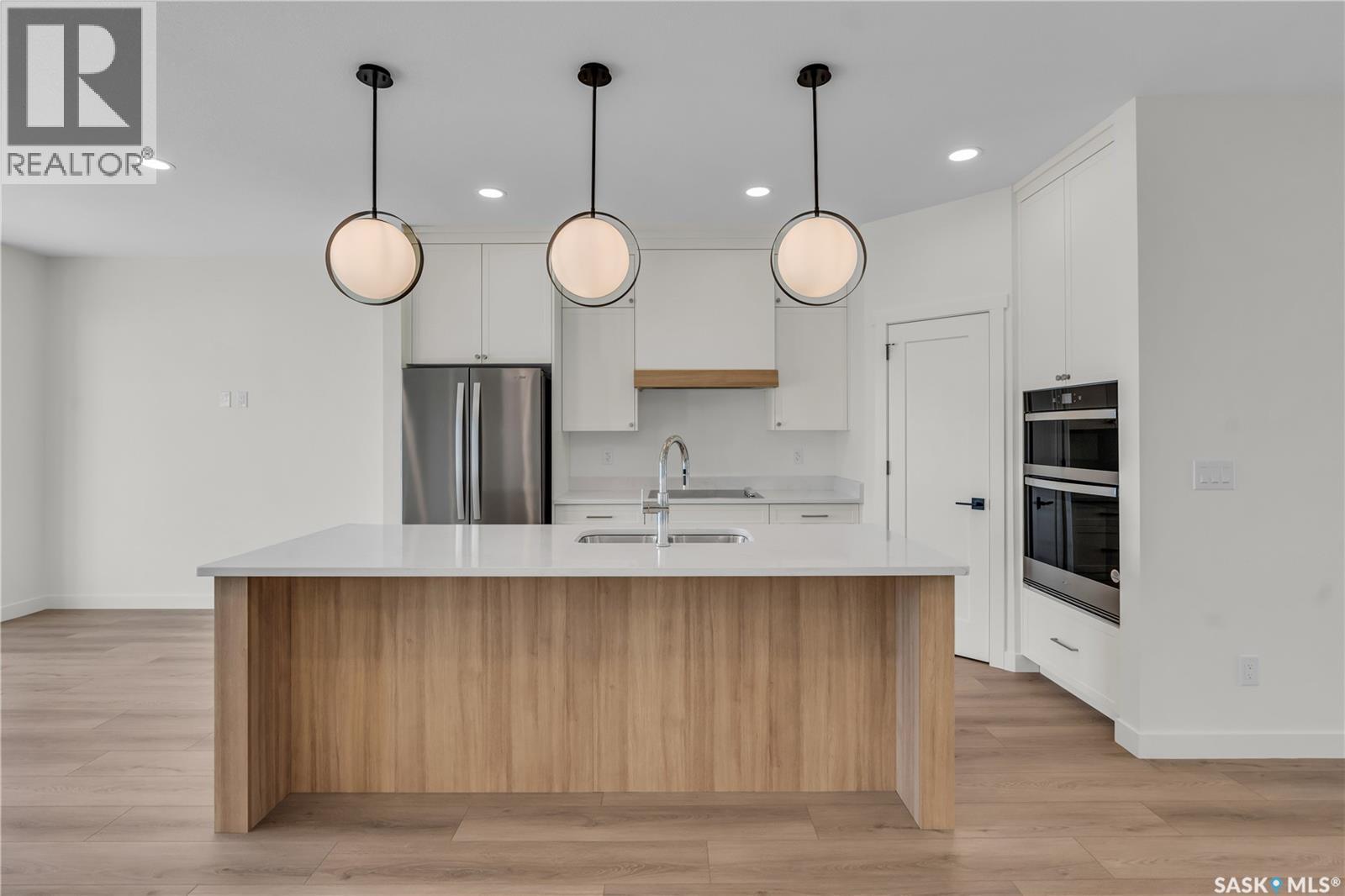 6 720 Brighton Boulevard, Saskatoon, Saskatchewan  S7V 1X1 - Photo 3 - SK033847