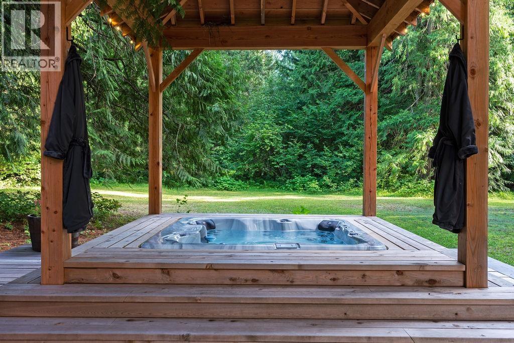 1710 Highway 99, Pemberton, British Columbia  V0N 2L0 - Photo 29 - R3103714