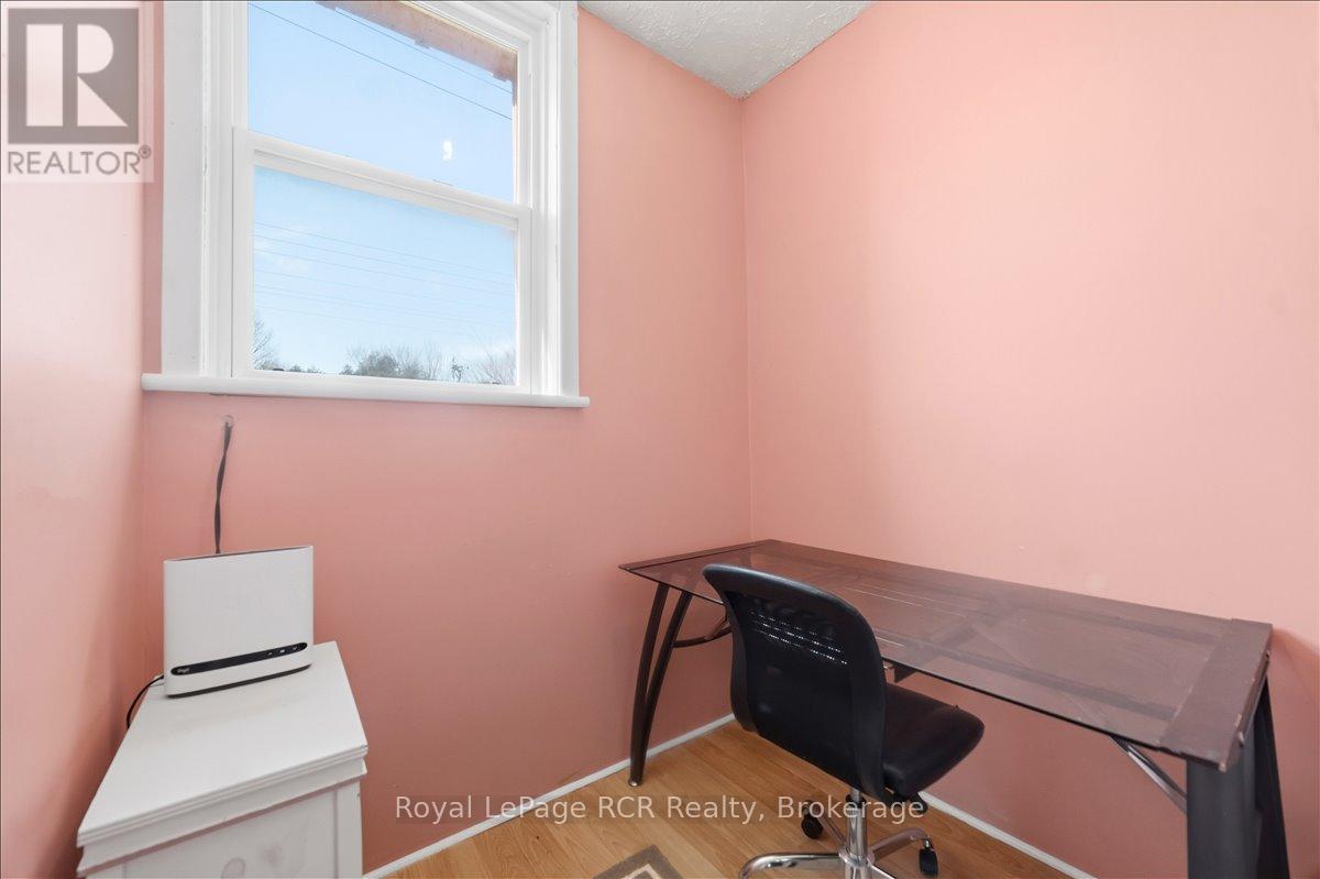 718533 6 Highway, Georgian Bluffs, Ontario  N0H 2K0 - Photo 13 - X13043150