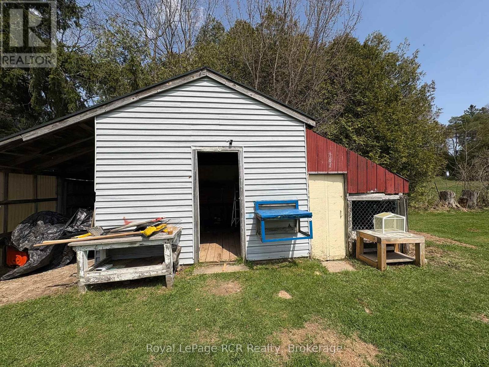 718533 6 Highway, Georgian Bluffs, Ontario  N0H 2K0 - Photo 21 - X13043150