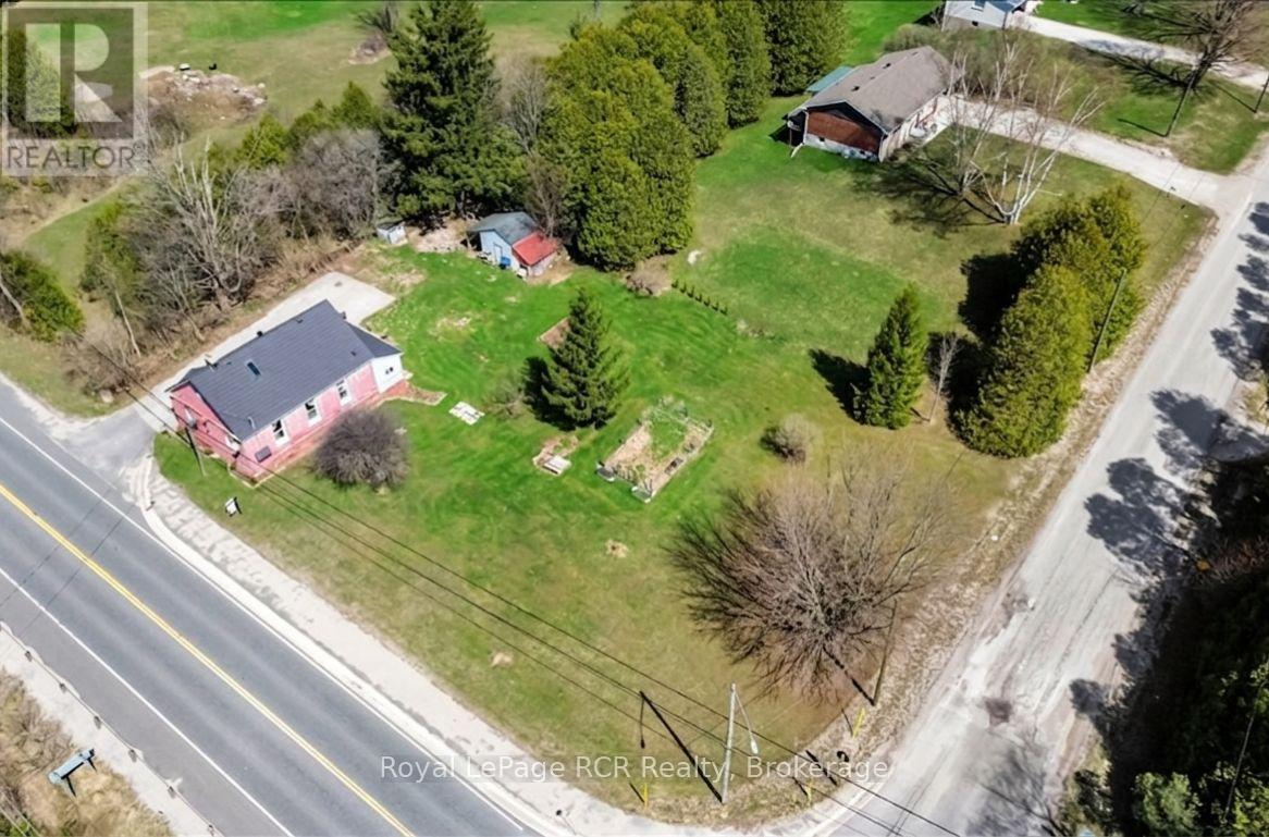 718533 6 Highway, Georgian Bluffs, Ontario  N0H 2K0 - Photo 3 - X13043150