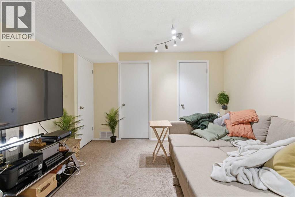 59 Abbeydale Villas Ne, Calgary, Alberta  T2A 7P6 - Photo 32 - A2294546