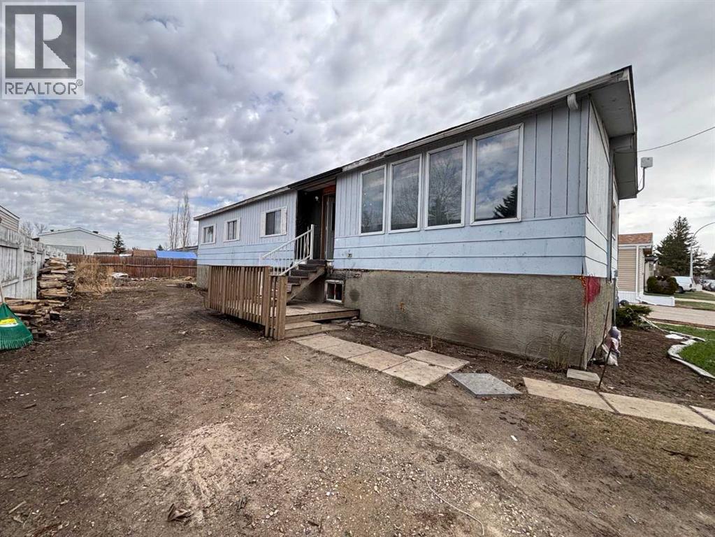 858 Briarwood Road, Strathmore, Alberta  T1P 1E6 - Photo 1 - A2303903