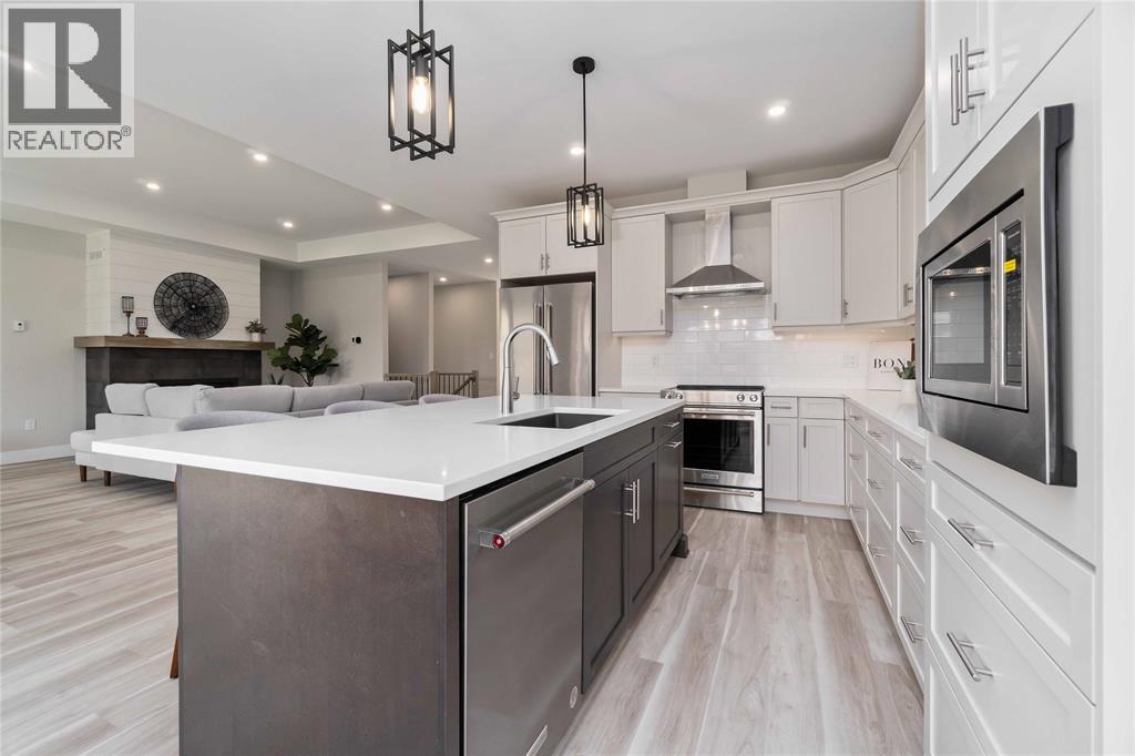 3560 Britt Boulevard, Plympton-Wyoming, Ontario  N0N 1E0 - Photo 33 - 26009127