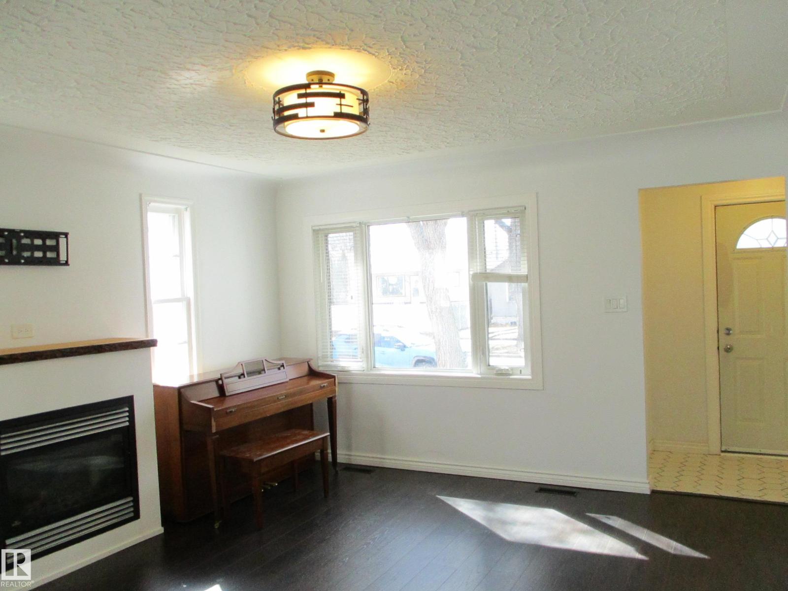 12115 64 St Nw Nw, Edmonton, Alberta  T5W 4J8 - Photo 3 - E4484139