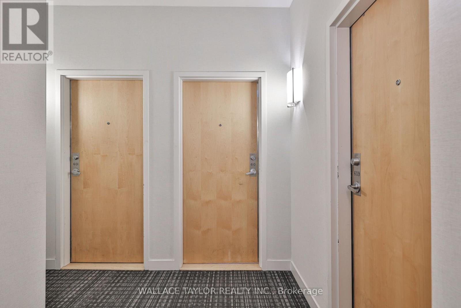 610 - 50 Camden Street, Toronto, Ontario  M5V 3N1 - Photo 2 - C13043074