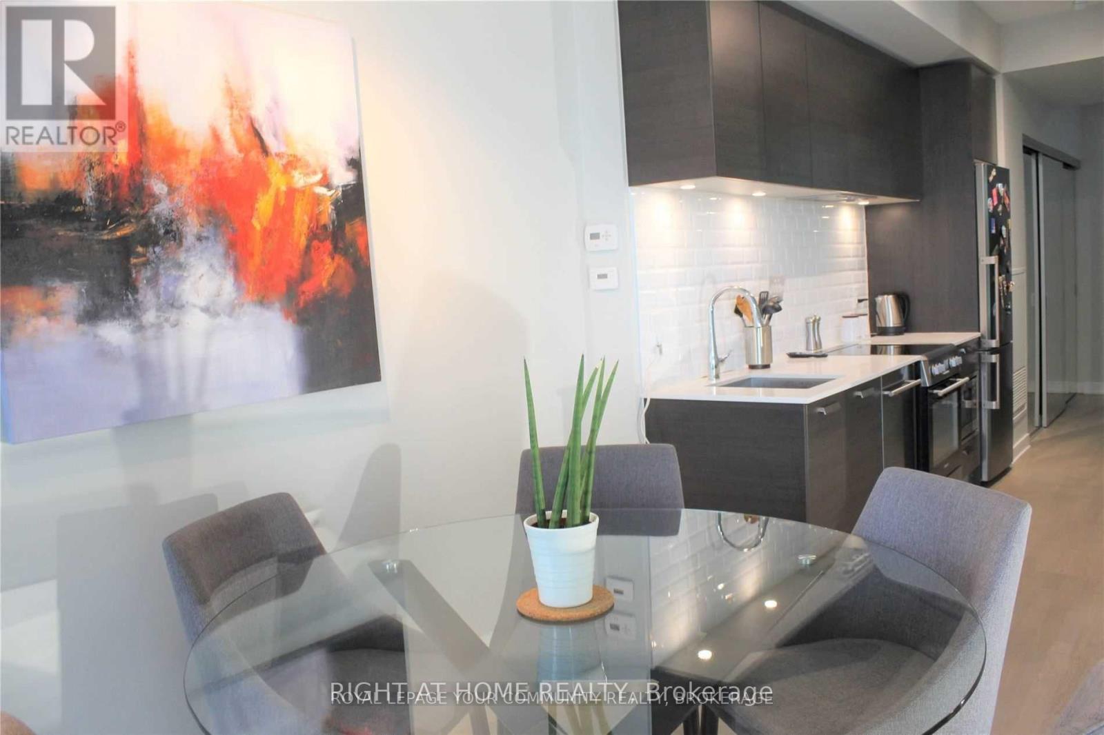 1203 - 57 St. Joseph Street, Toronto, Ontario  M5S 0C5 - Photo 10 - C13043088