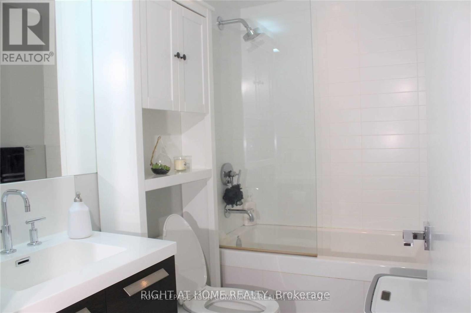 1203 - 57 St. Joseph Street, Toronto, Ontario  M5S 0C5 - Photo 17 - C13043088