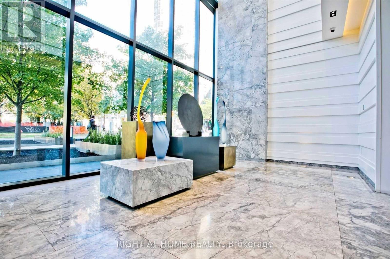 1203 - 57 St. Joseph Street, Toronto, Ontario  M5S 0C5 - Photo 5 - C13043088