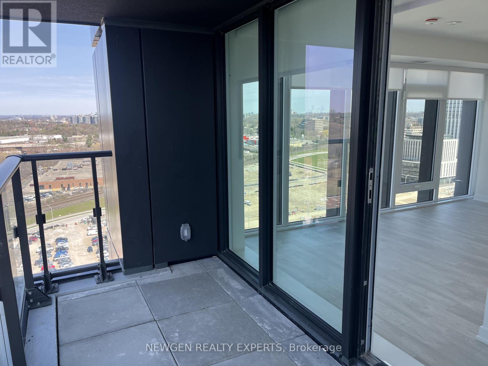 1903 - 5 Quarrington Lane, Toronto, Ontario  M3C 1H7 - Photo 17 - C13043112