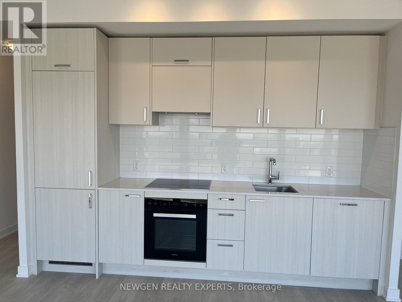 1903 - 5 Quarrington Lane, Toronto, Ontario  M3C 1H7 - Photo 4 - C13043112