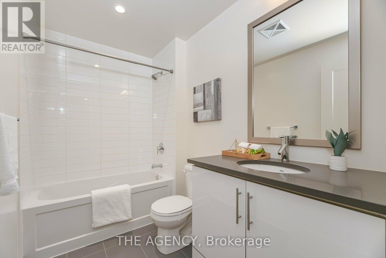 105 - 825 Church Street, Toronto, Ontario  M4W 3Z4 - Photo 28 - C13043172