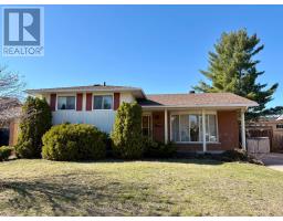 20 MAPLE AVENUE, Petawawa, Ontario