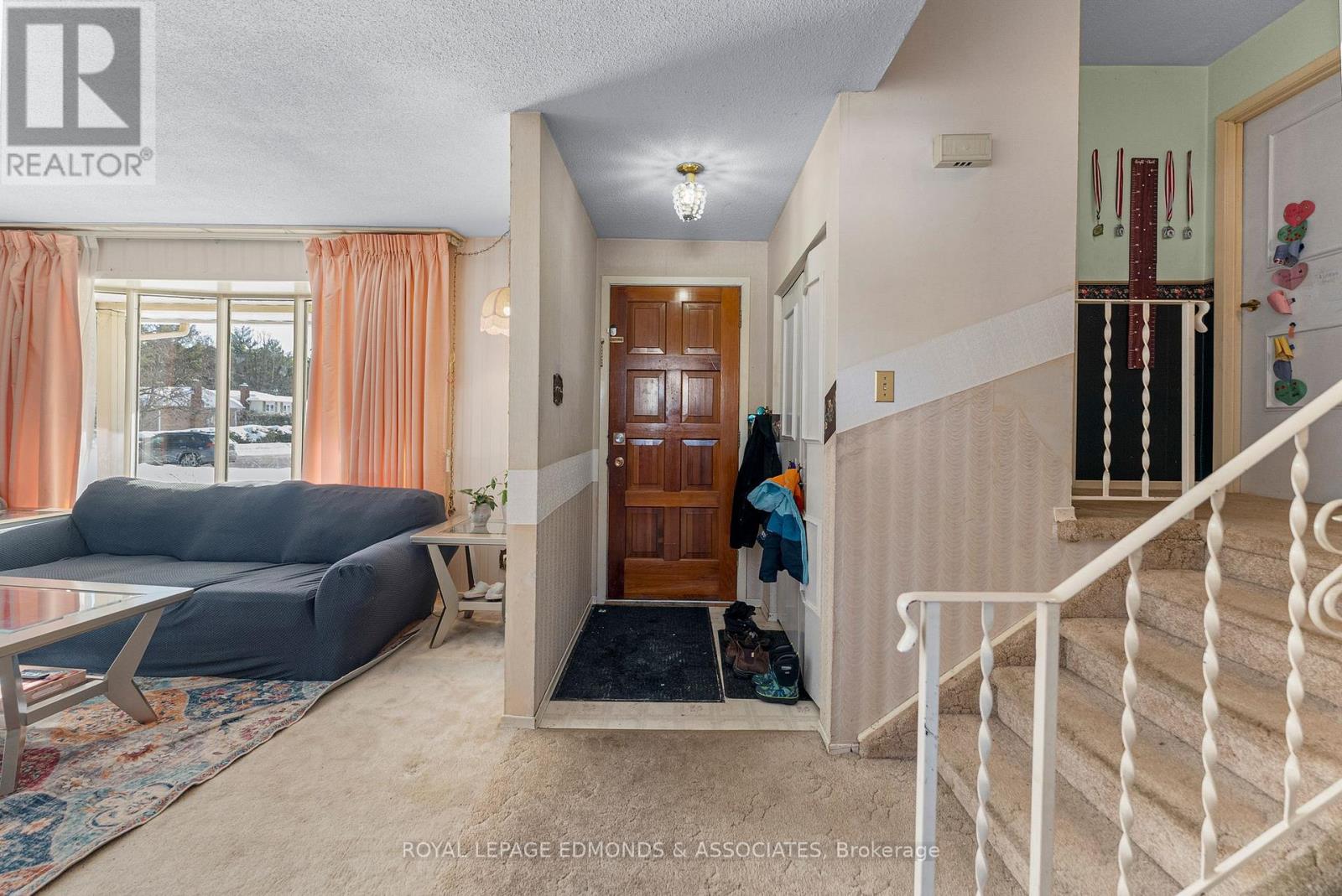 20 Maple Avenue, Petawawa, Ontario  K8H 2Y5 - Photo 16 - X12767768