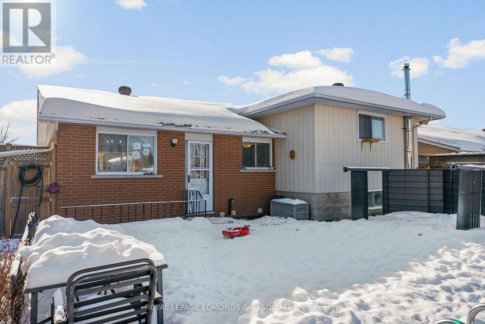 20 Maple Avenue, Petawawa, Ontario  K8H 2Y5 - Photo 29 - X12767768