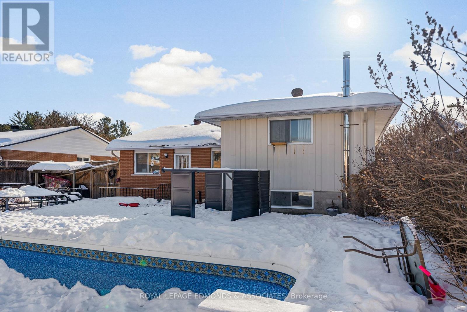 20 Maple Avenue, Petawawa, Ontario  K8H 2Y5 - Photo 31 - X12767768