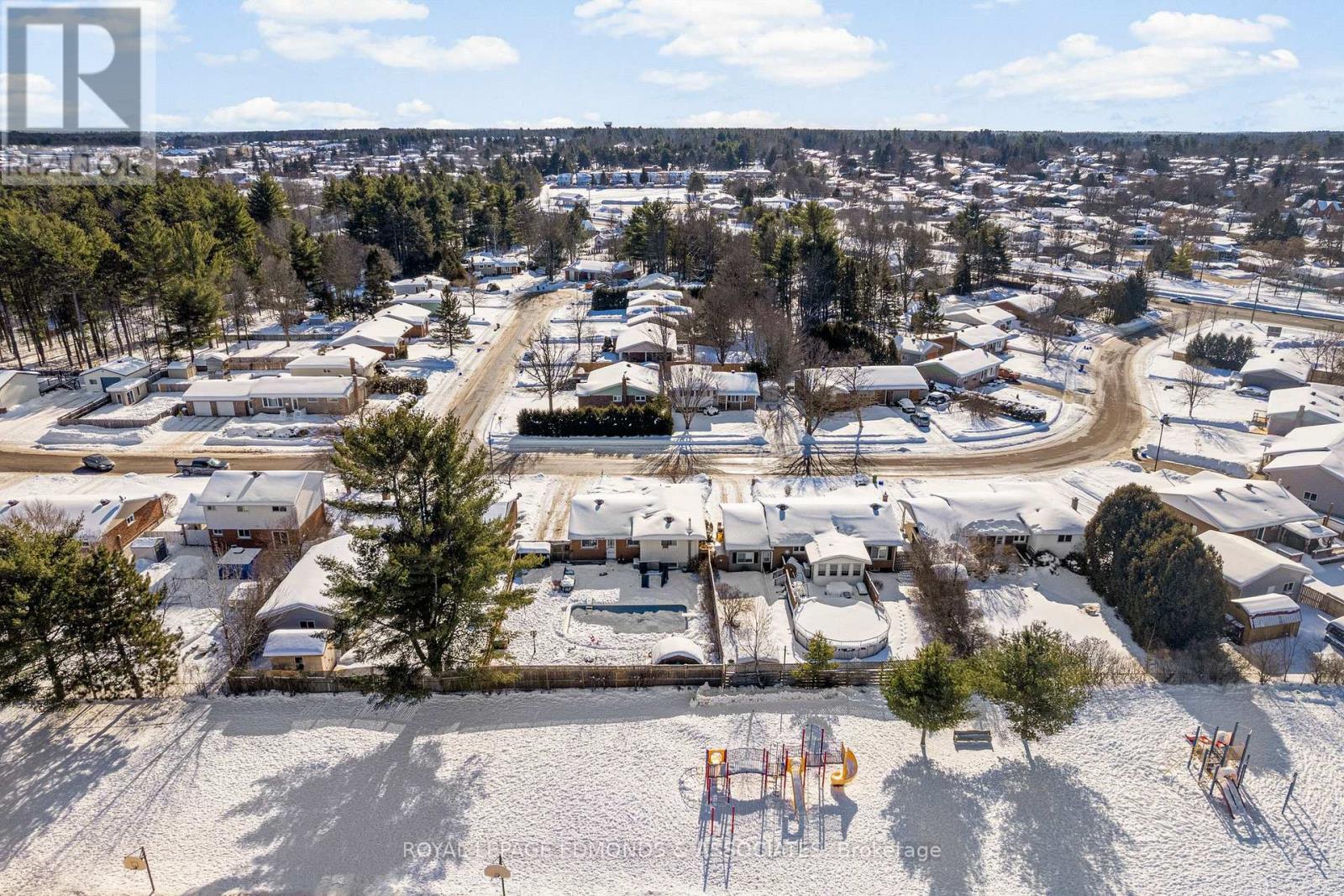 20 Maple Avenue, Petawawa, Ontario  K8H 2Y5 - Photo 45 - X12767768