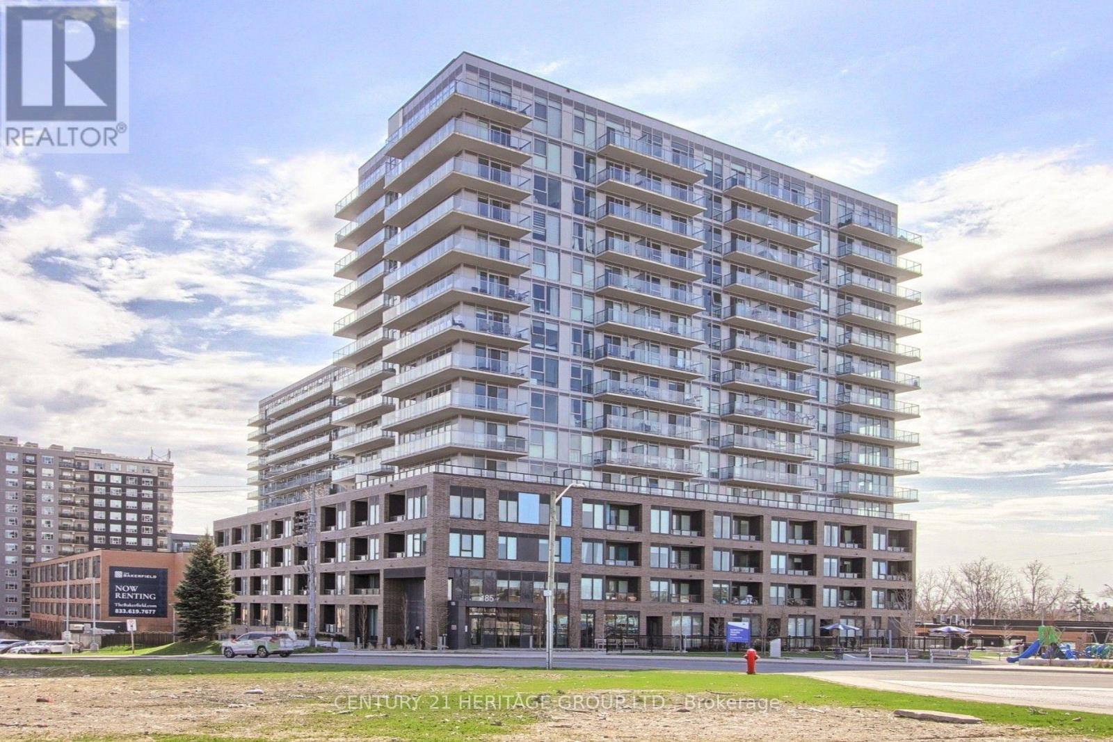 503 - 185 Deerfield Road, Newmarket, Ontario  L3Y 0G7 - Photo 1 - N13042998