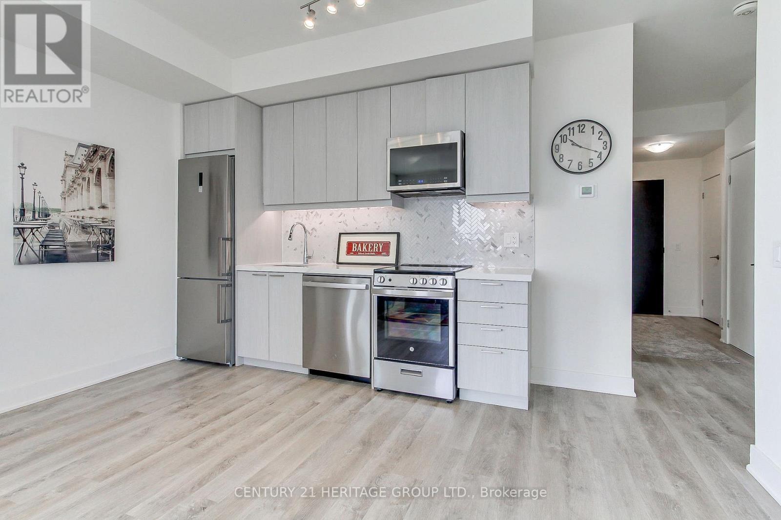 503 - 185 Deerfield Road, Newmarket, Ontario  L3Y 0G7 - Photo 11 - N13042998