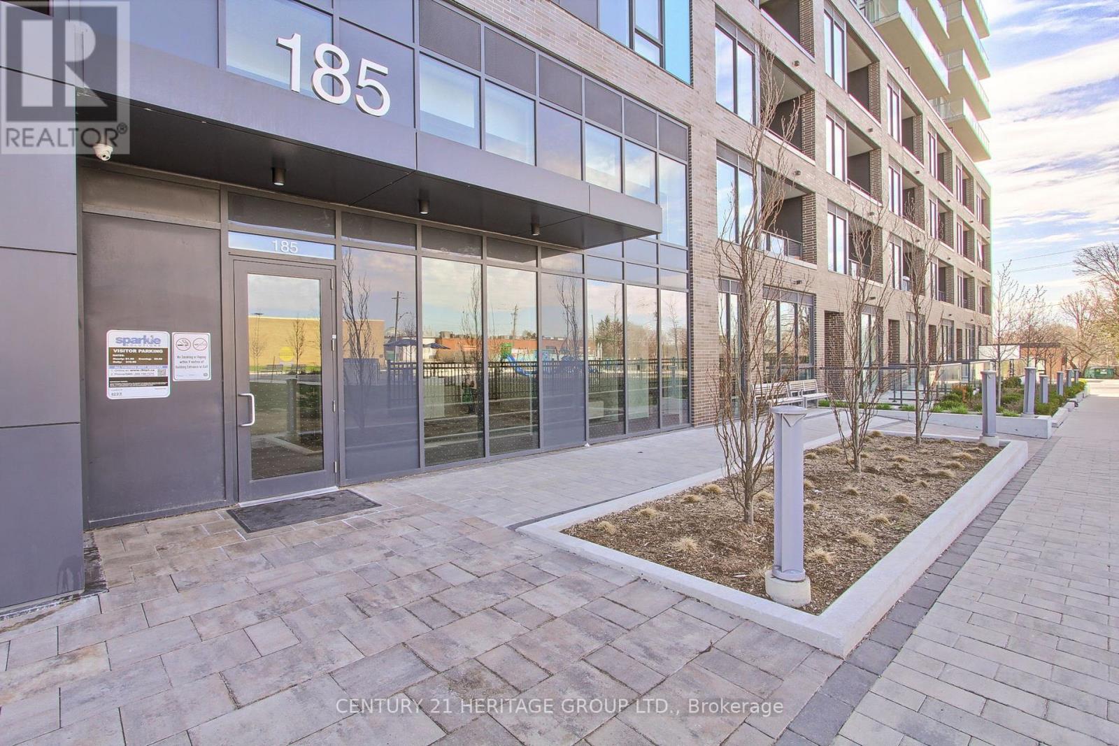 503 - 185 Deerfield Road, Newmarket, Ontario  L3Y 0G7 - Photo 2 - N13042998