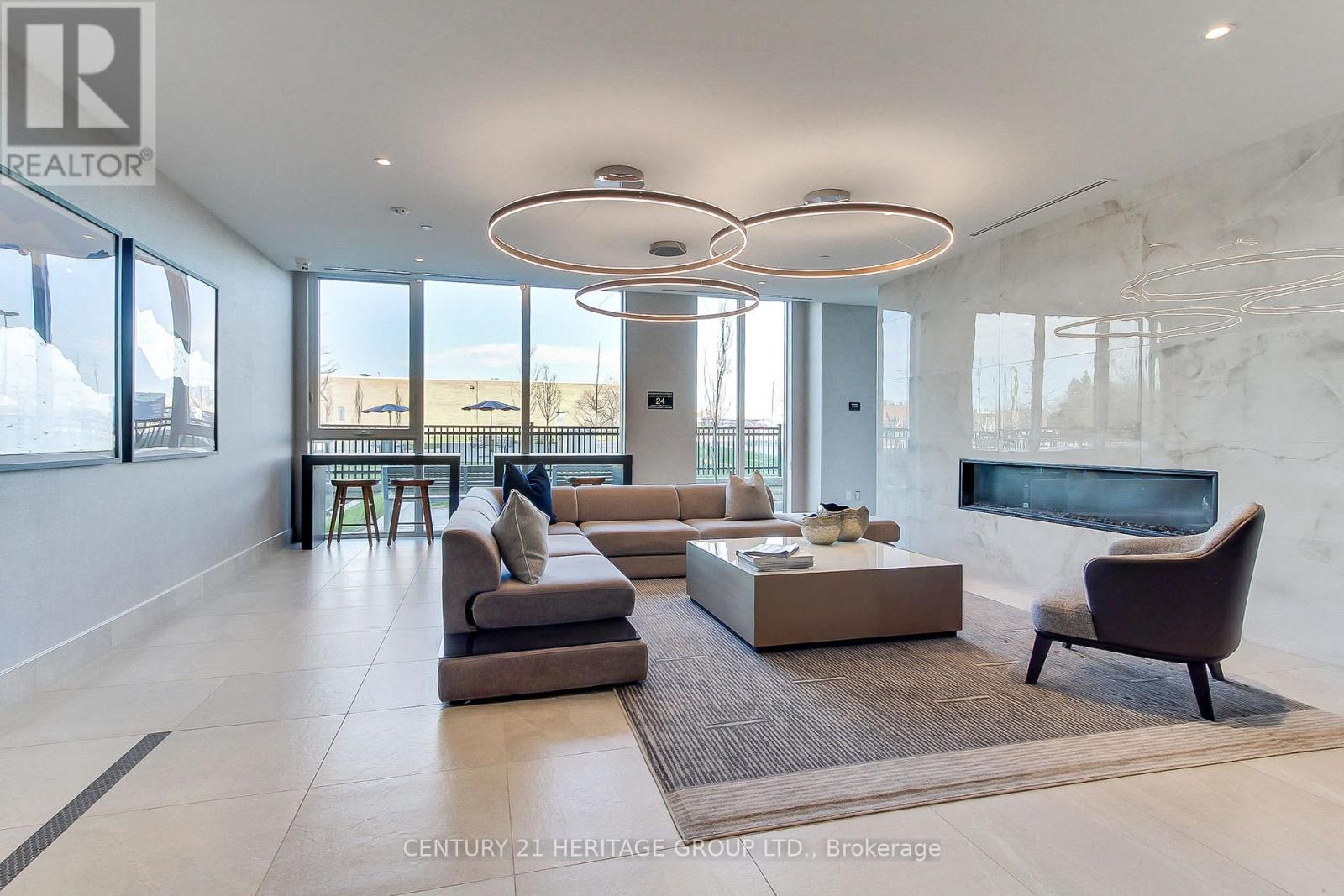 503 - 185 Deerfield Road, Newmarket, Ontario  L3Y 0G7 - Photo 4 - N13042998