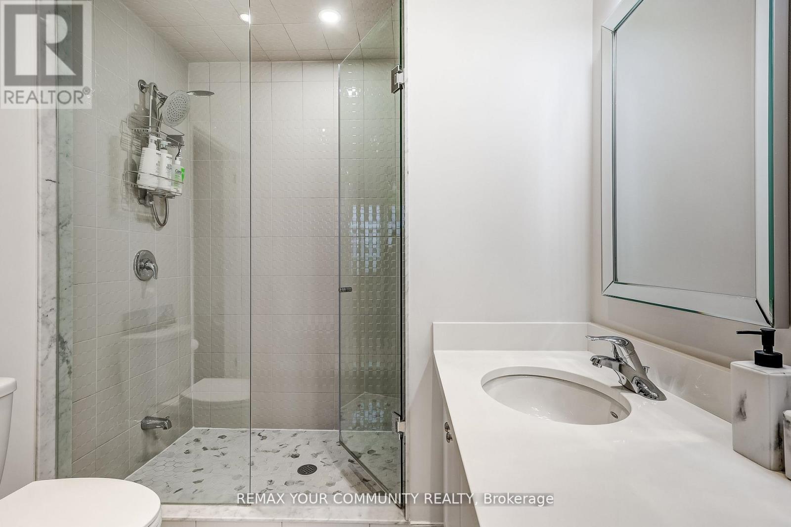 22 Lowther Avenue, Richmond Hill, Ontario  L4E 2Z7 - Photo 30 - N13043114