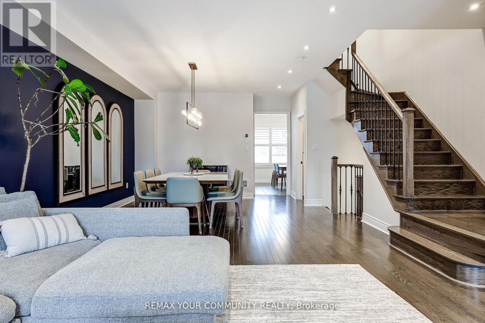 22 Lowther Avenue, Richmond Hill, Ontario  L4E 2Z7 - Photo 4 - N13043114