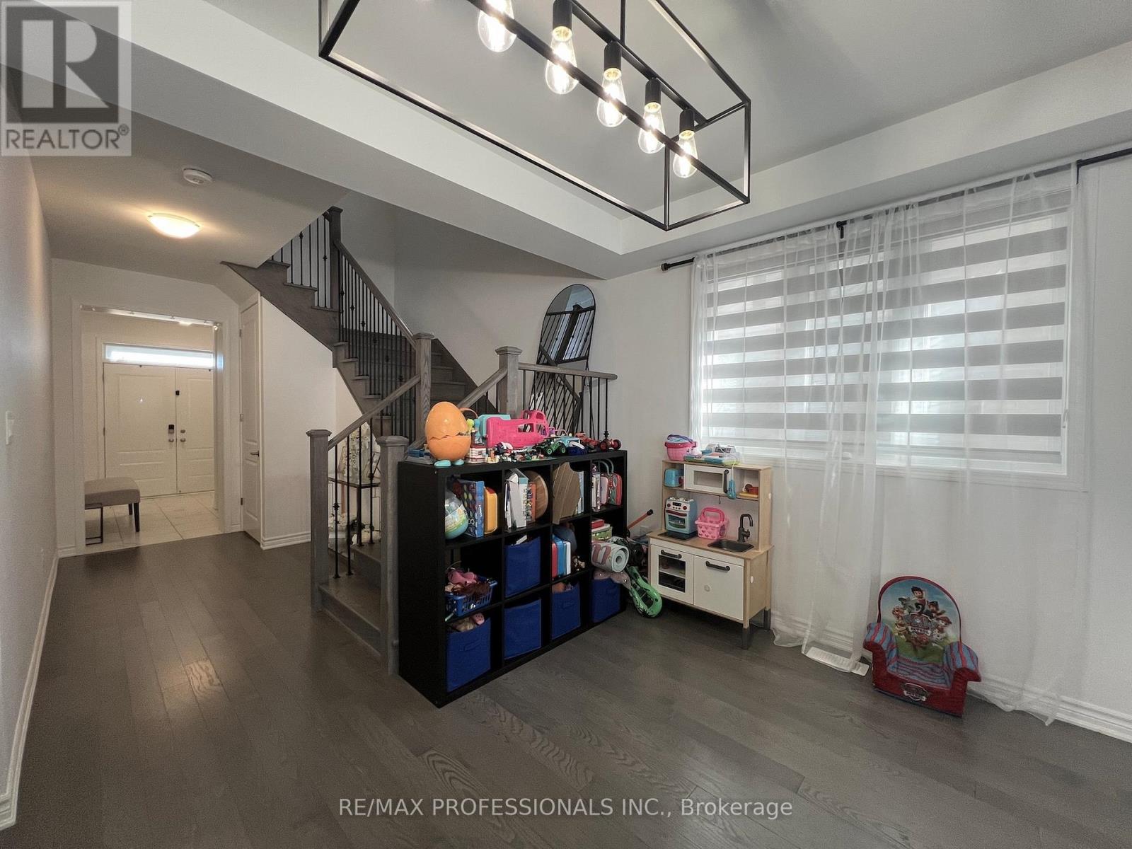 687 Lamb Street, Innisfil, Ontario  L9S 0R7 - Photo 12 - N13043120