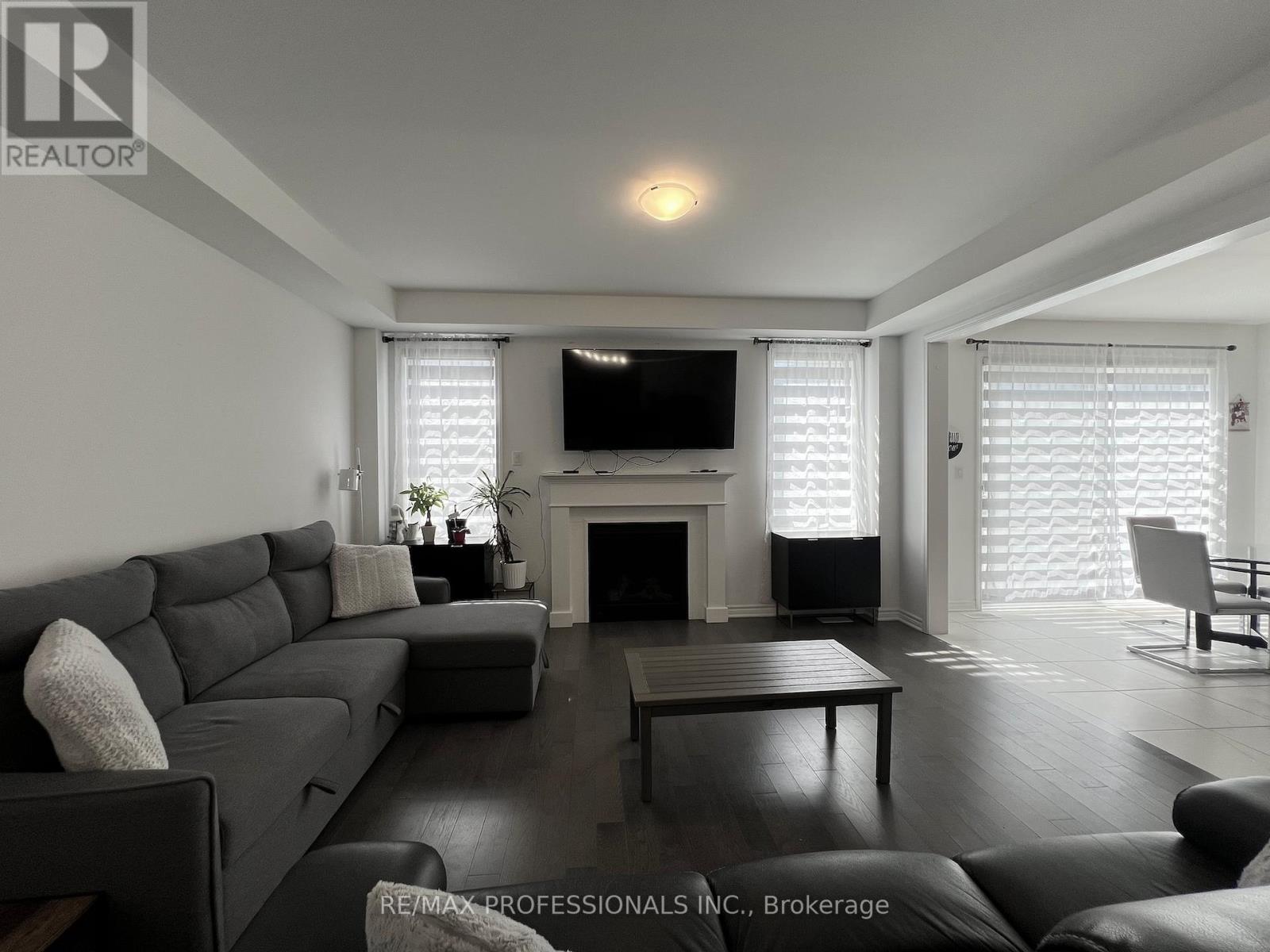 687 Lamb Street, Innisfil, Ontario  L9S 0R7 - Photo 16 - N13043120