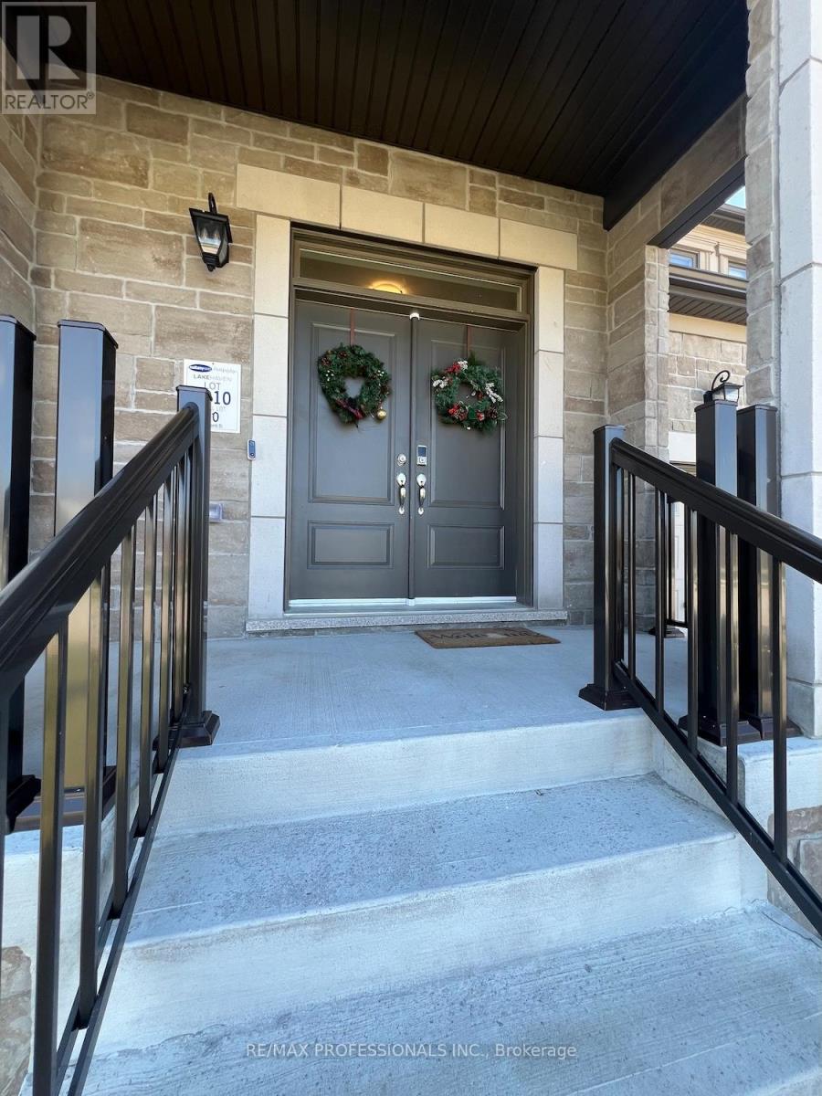 687 Lamb Street, Innisfil, Ontario  L9S 0R7 - Photo 3 - N13043120