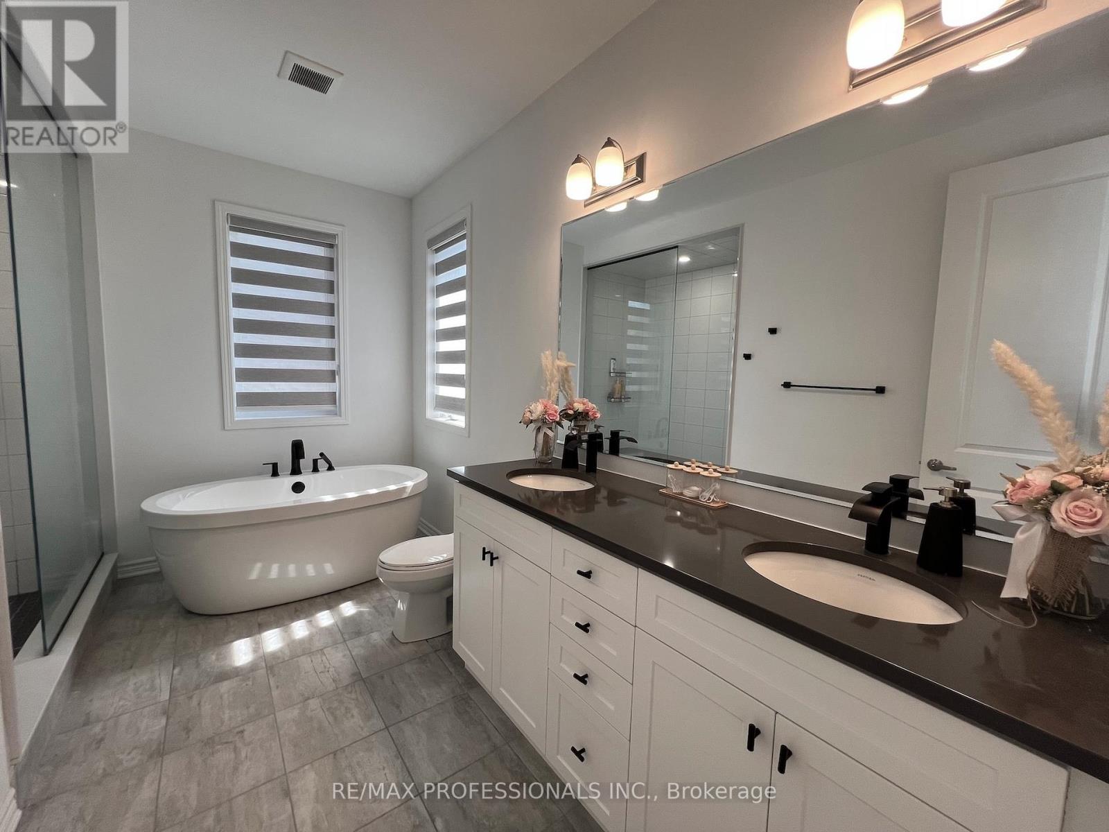 687 Lamb Street, Innisfil, Ontario  L9S 0R7 - Photo 38 - N13043120