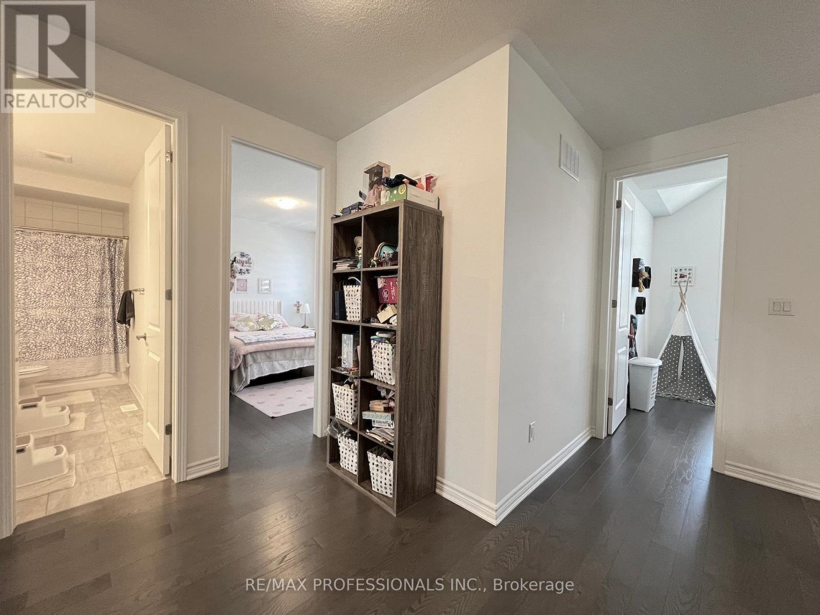 687 Lamb Street, Innisfil, Ontario  L9S 0R7 - Photo 43 - N13043120