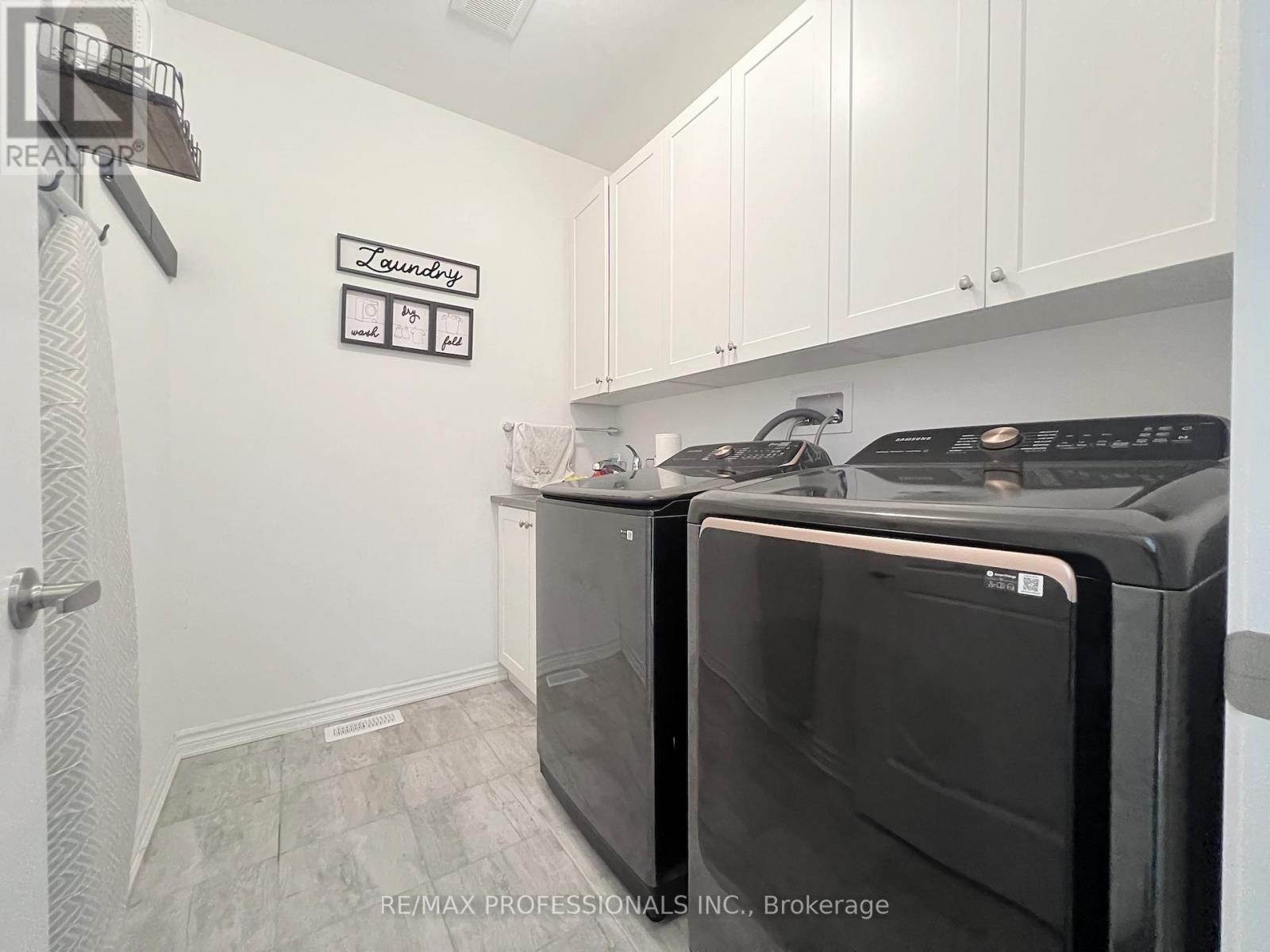 687 Lamb Street, Innisfil, Ontario  L9S 0R7 - Photo 44 - N13043120