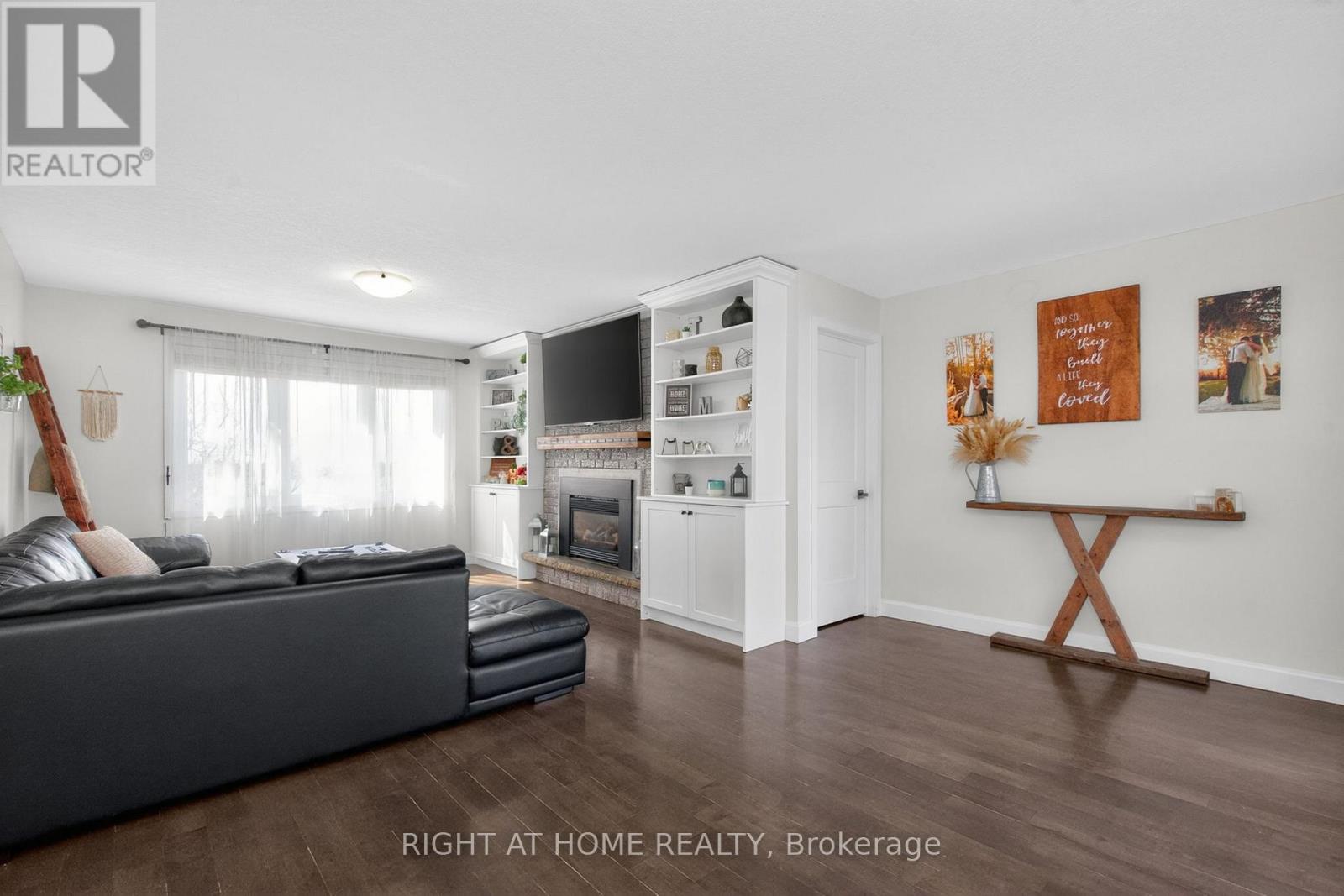 4116 Innisfil Beach Road, Innisfil, Ontario  L9S 3K3 - Photo 10 - N13043148