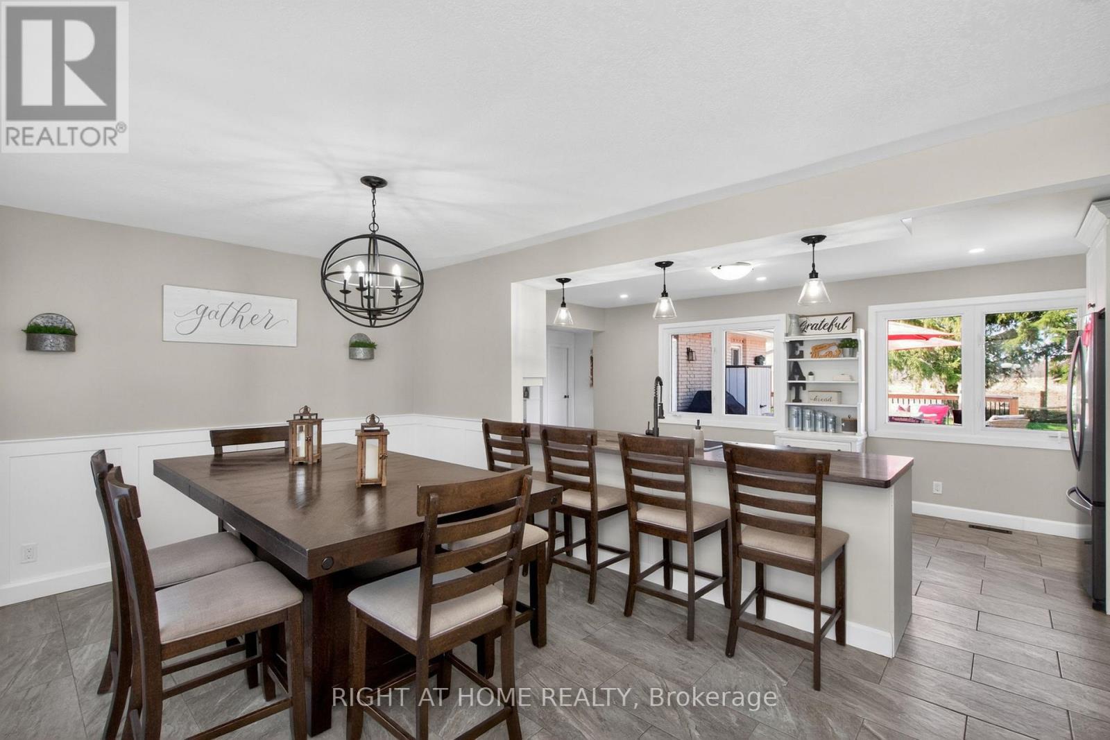 4116 Innisfil Beach Road, Innisfil, Ontario  L9S 3K3 - Photo 9 - N13043148