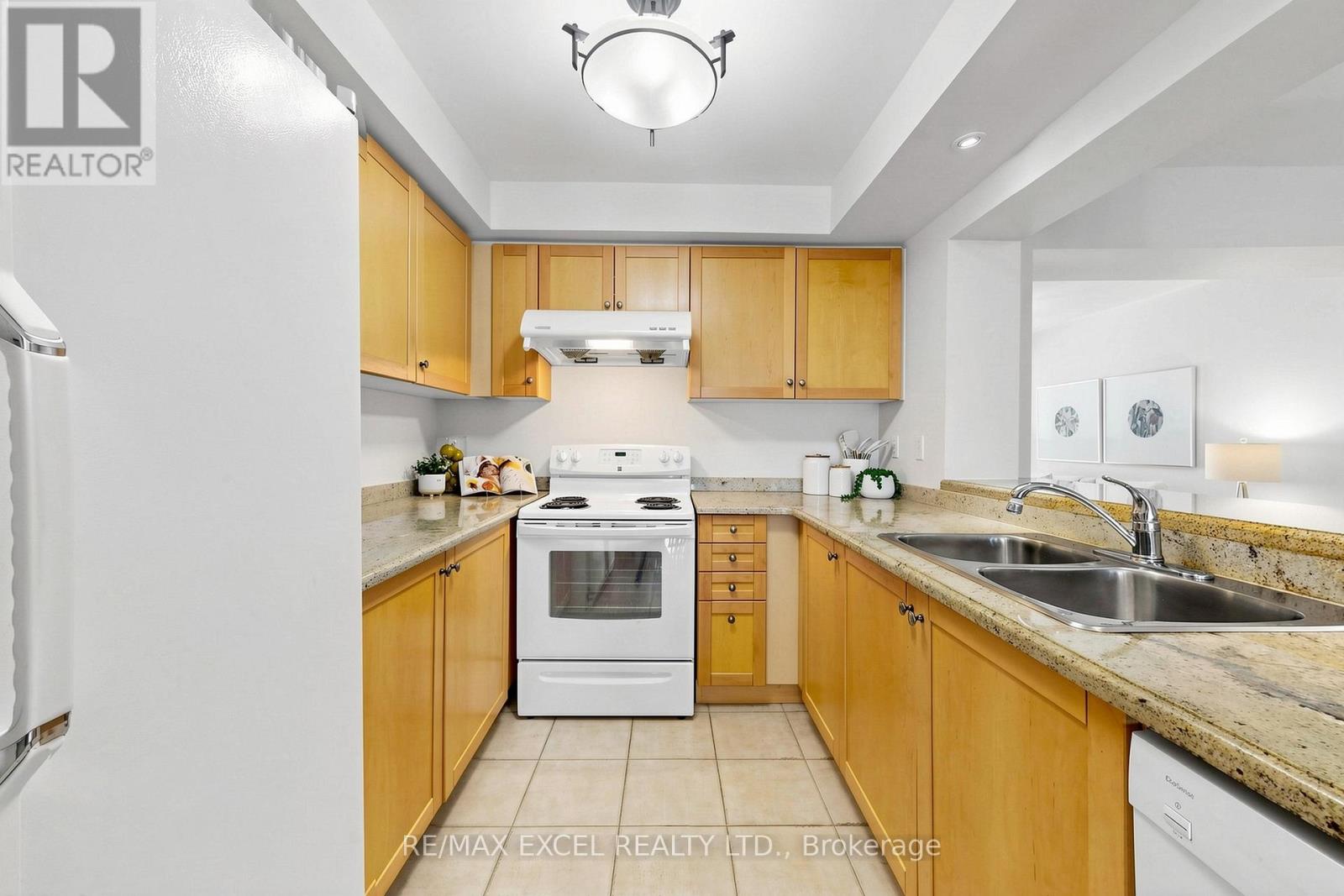 523 Bur Oak Avenue, Markham, Ontario  L6C 2S5 - Photo 12 - N13043154