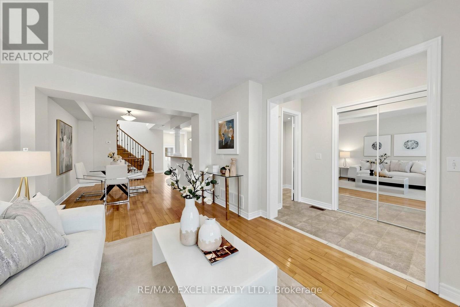 523 Bur Oak Avenue, Markham, Ontario  L6C 2S5 - Photo 8 - N13043154