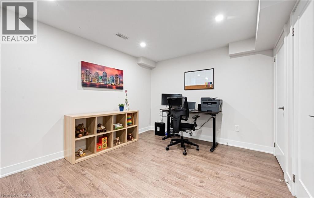 2086 Ghent Avenue Unit# 24, Burlington, Ontario  L7R 1Y3 - Photo 30 - 40824094