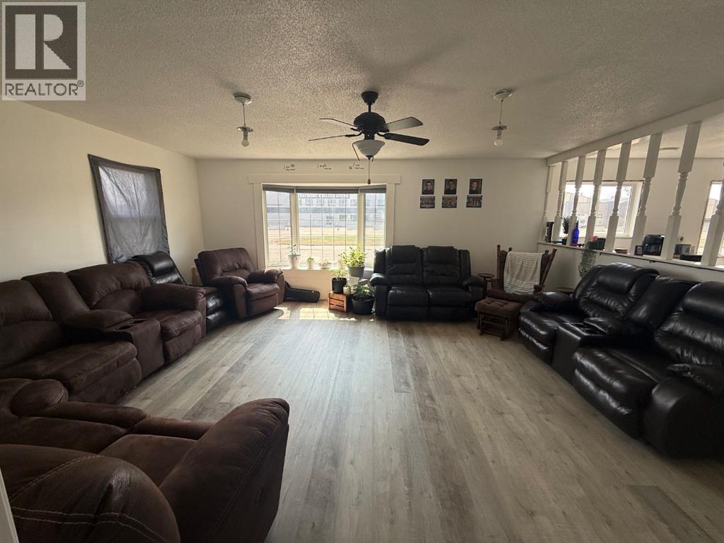 10202 99 Ave, La Crete, Alberta  T0H 2H0 - Photo 11 - A2293803