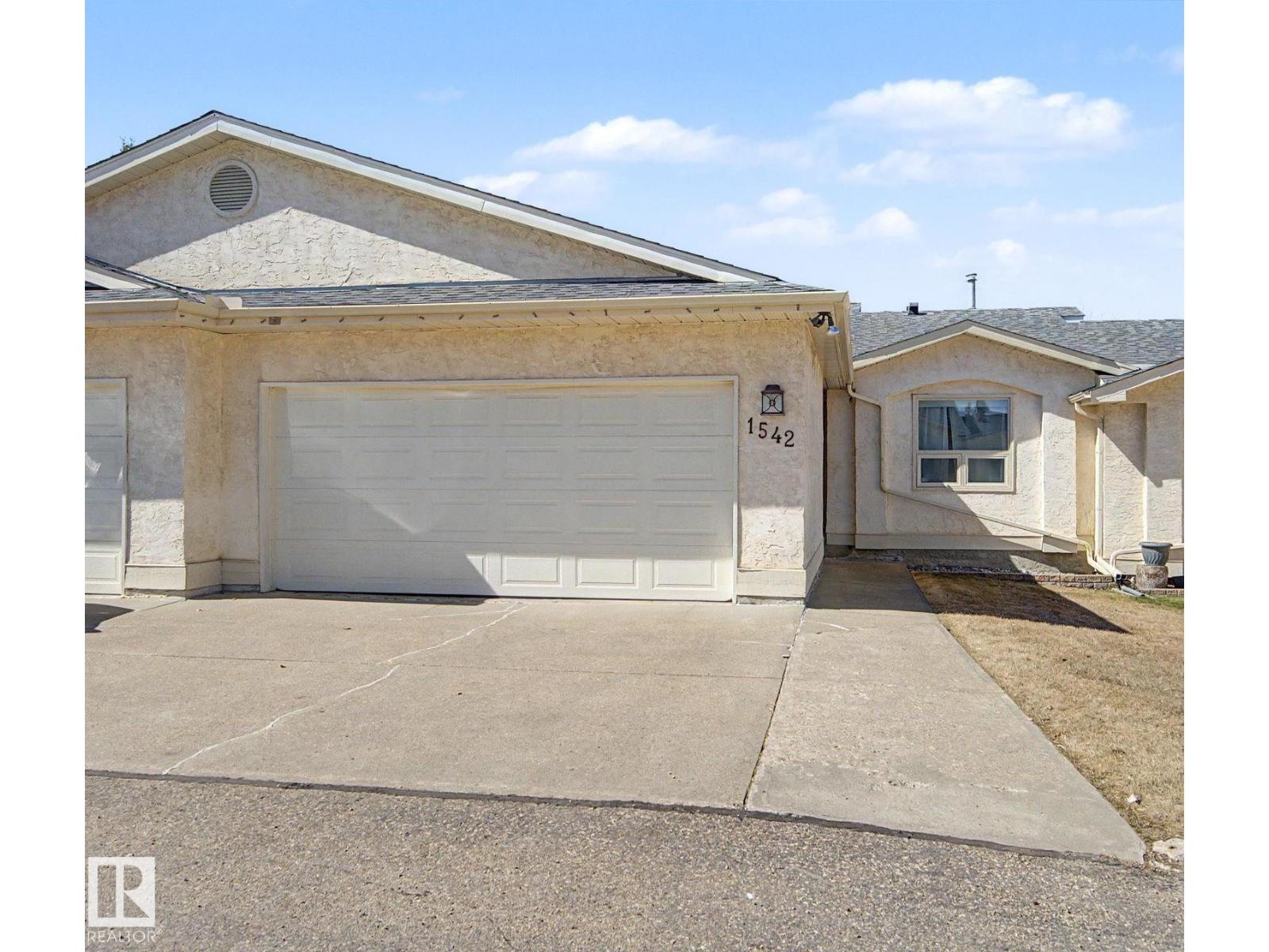 1542 54 St Nw, Edmonton, Alberta  T6L 6H4 - Photo 2 - E4484144