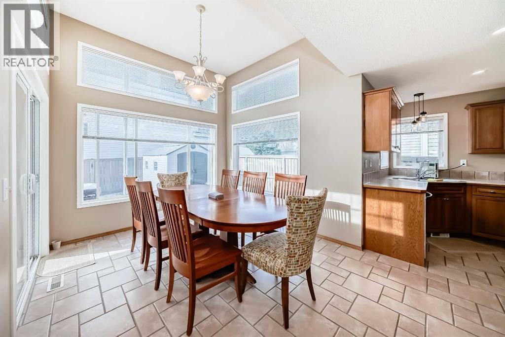 3767 Springbank Drive SW, Calgary, Alberta  T3H 4J5 - Photo 13 - A2291505