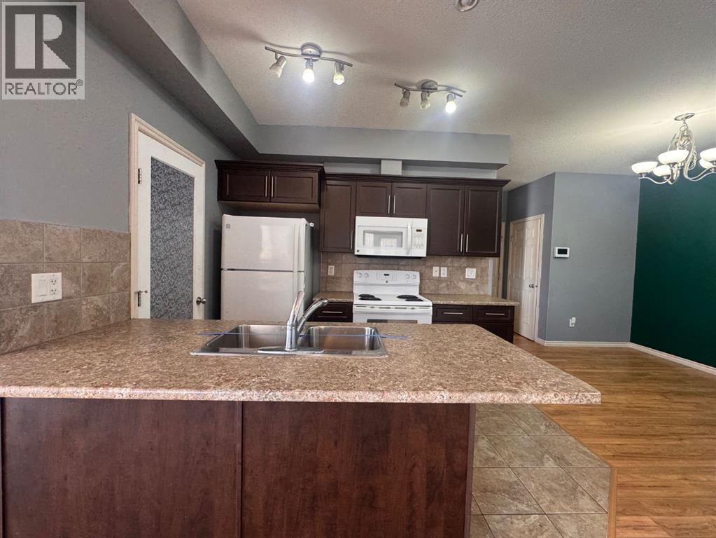 102, 109 Fontaine Crescent, Fort Mcmurray, Alberta  T9H 0B1 - Photo 7 - A2302767