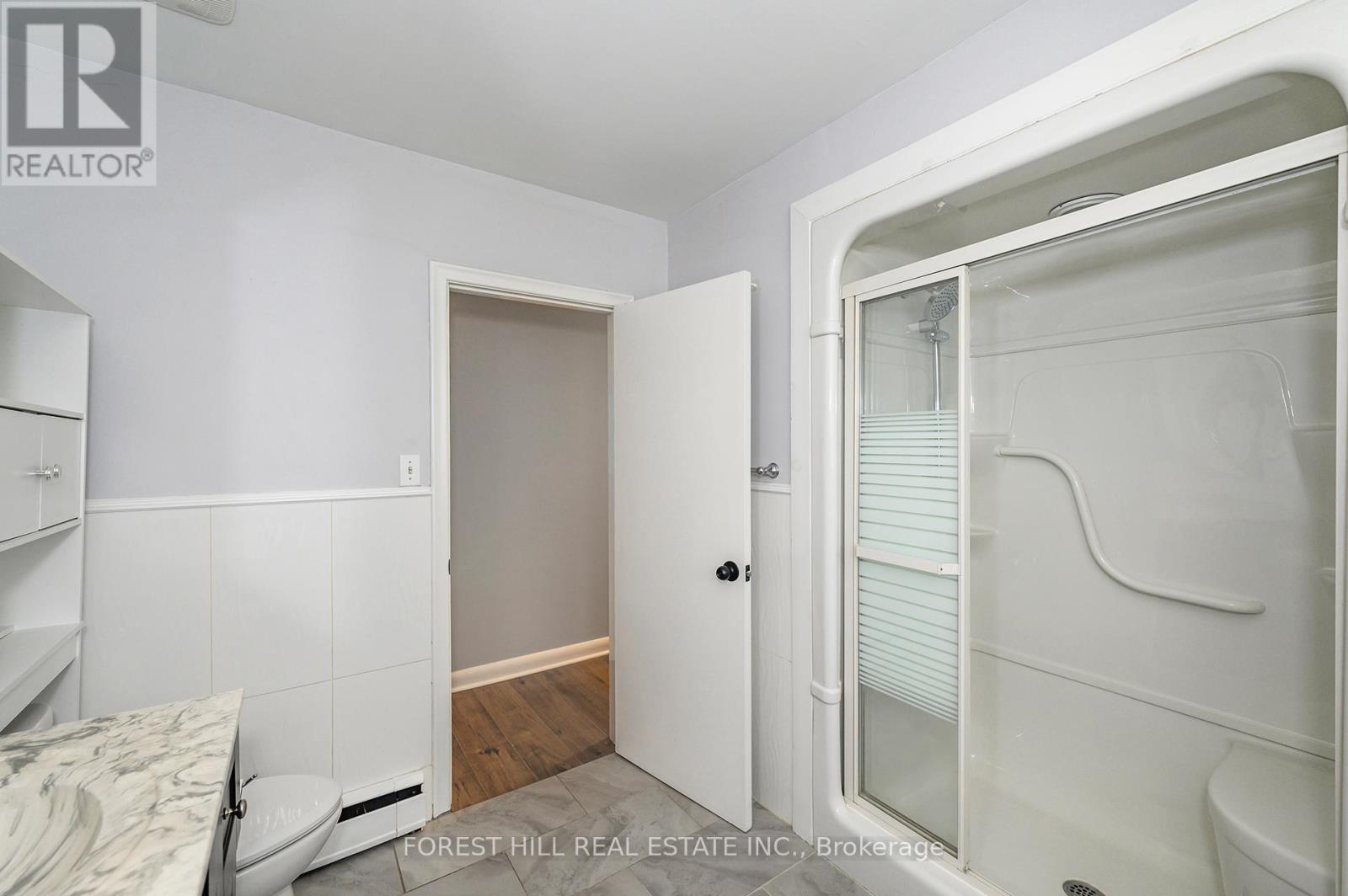 MAIN - 135 ASHBROOK COURT Milton (OM Old Milton), ON L9T 2K8