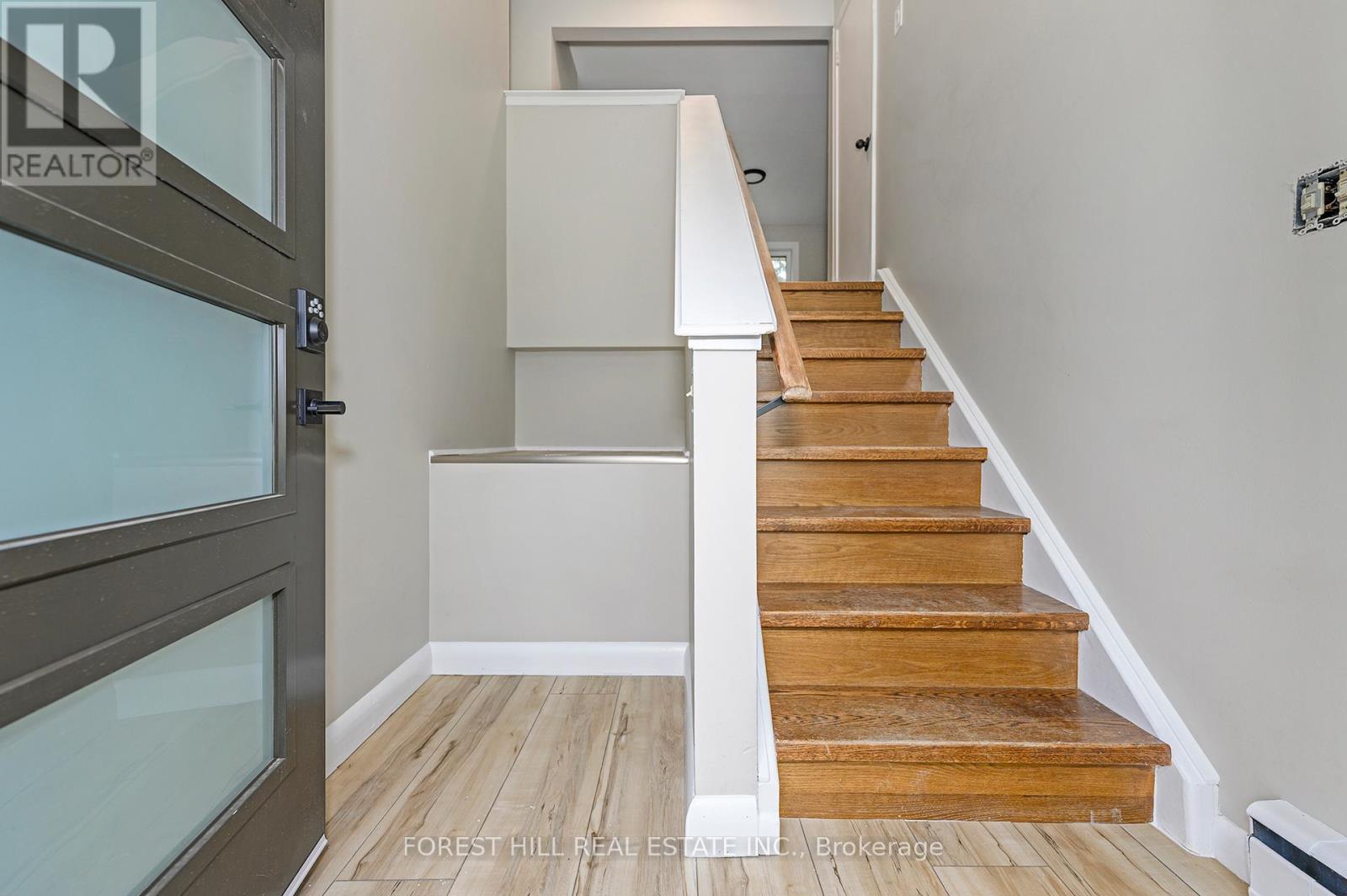 MAIN - 135 ASHBROOK COURT Milton (OM Old Milton), ON L9T 2K8