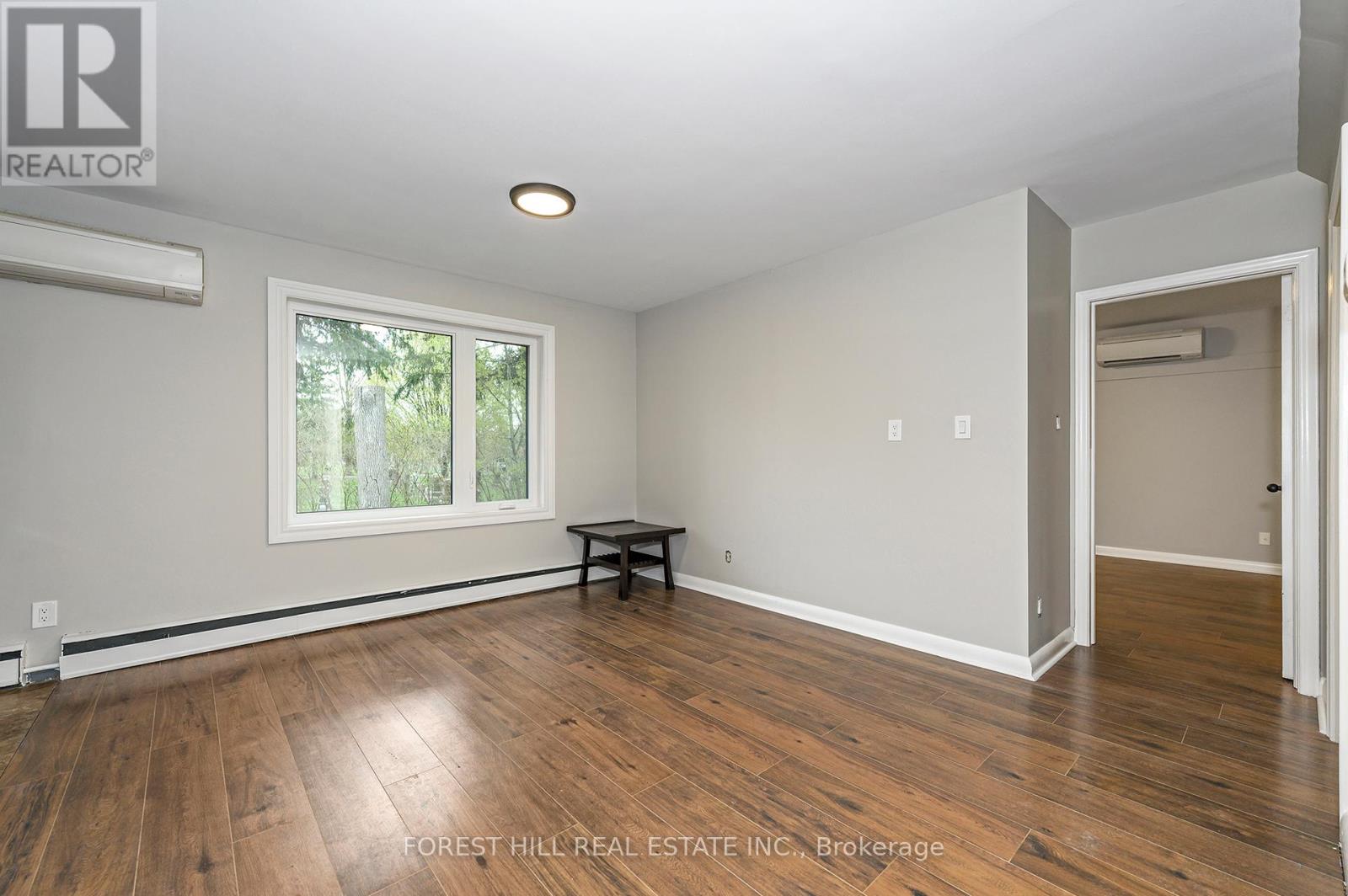 MAIN - 135 ASHBROOK COURT Milton (OM Old Milton), ON L9T 2K8