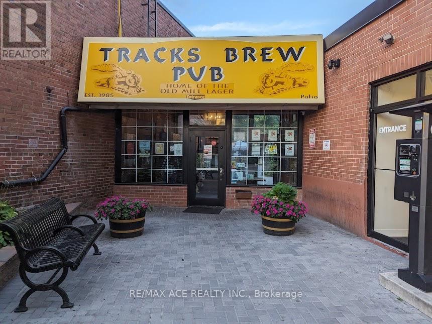 60 QUEEN STREET E, Brampton, Ontario