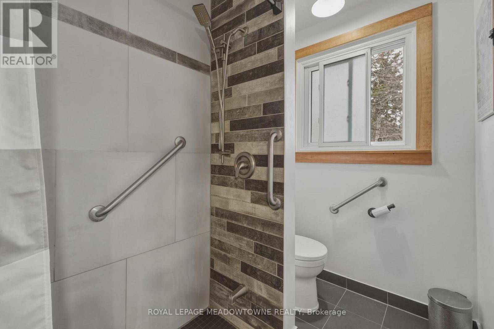 5 Rosefield Drive, Halton Hills, Ontario  L7G 4R2 - Photo 28 - W13043104