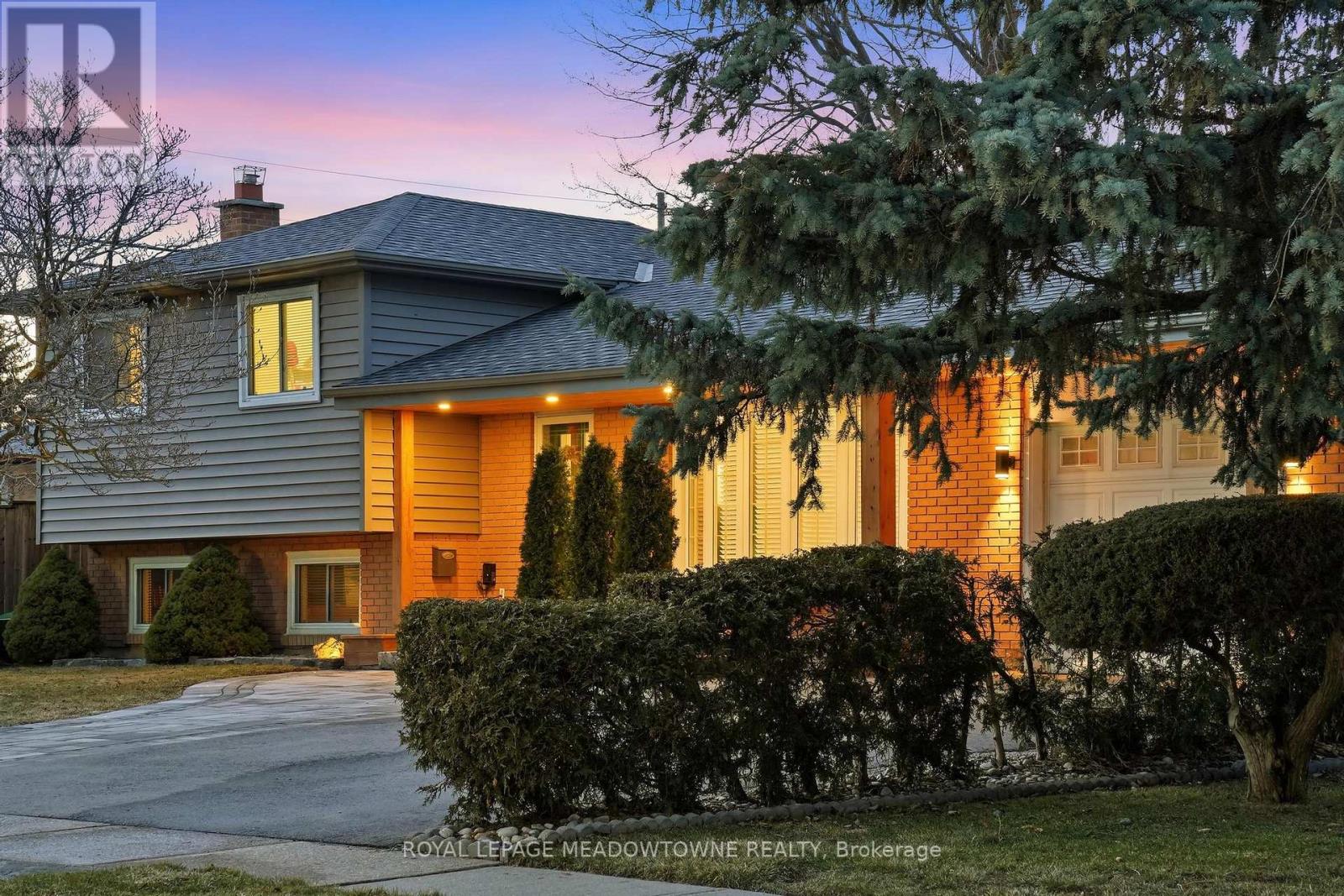 5 Rosefield Drive, Halton Hills, Ontario  L7G 4R2 - Photo 35 - W13043104