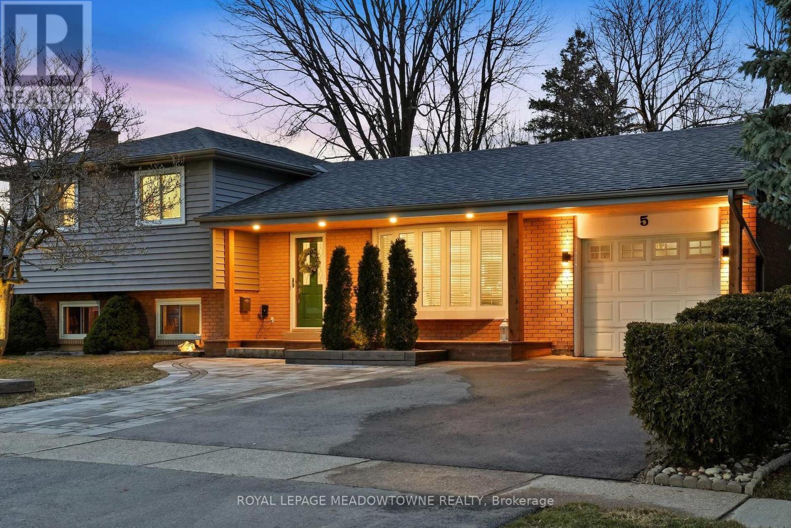 5 Rosefield Drive, Halton Hills, Ontario  L7G 4R2 - Photo 36 - W13043104